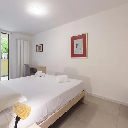 Napoleone - New Near Historic Center Appartement