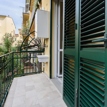 Napoleone - New Near Historic Center Apartament