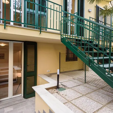 Apartament Napoleone - New Near Historic Center *
